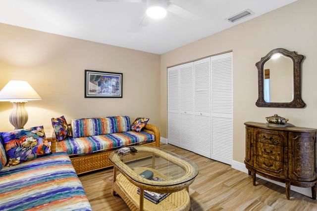 2641 Gately Drive W 2902, West Palm Beach, FL 33415