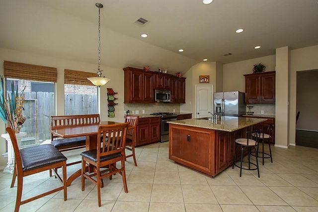 14822 Yellow Begonia Drive, Cypress, TX 77433