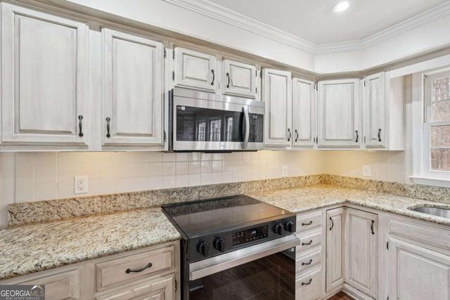 5618 Brookstone Drive NW, Acworth, GA 30101