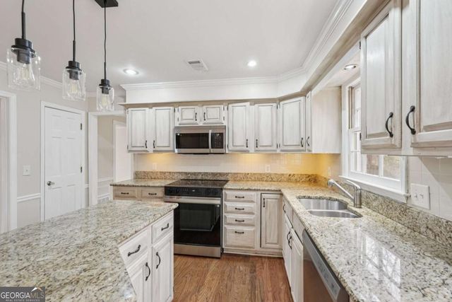 5618 Brookstone Drive NW, Acworth, GA 30101