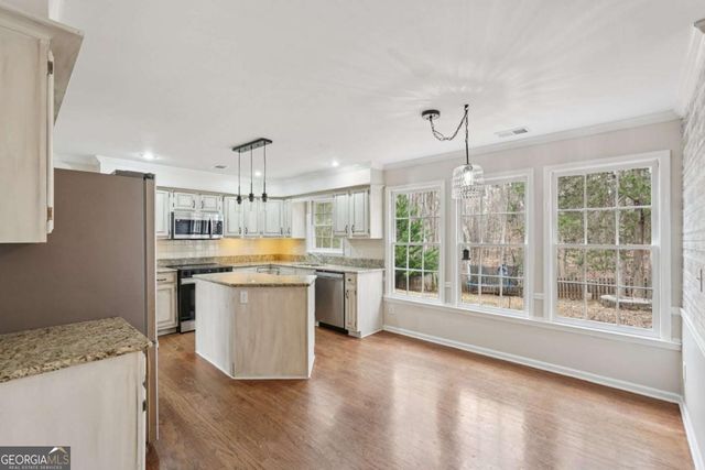 5618 Brookstone Drive NW, Acworth, GA 30101