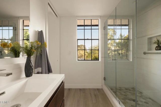 885 S Orange Grove Boulevard 23, Pasadena, CA 91105