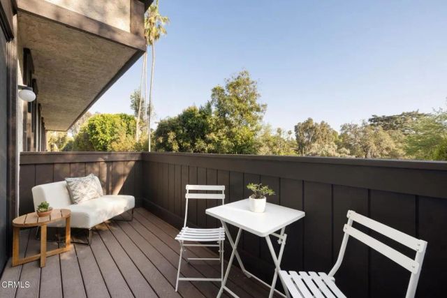 885 S Orange Grove Boulevard 23, Pasadena, CA 91105