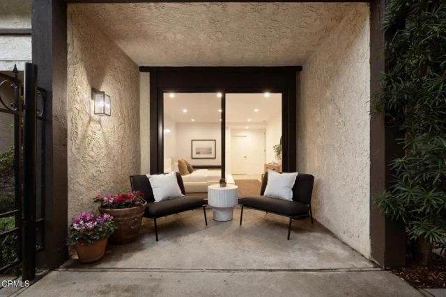 885 S Orange Grove Boulevard 23, Pasadena, CA 91105