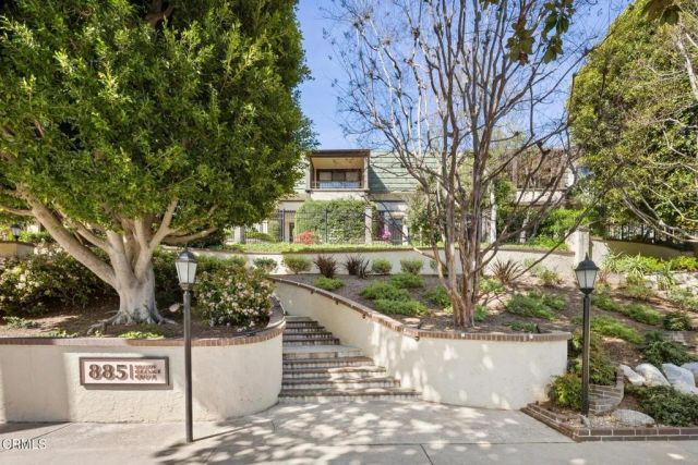 885 S Orange Grove Boulevard 23, Pasadena, CA 91105