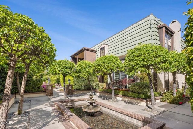 885 S Orange Grove Boulevard 23, Pasadena, CA 91105