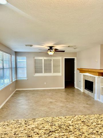 14 Legend Hollow Court, Spring, TX 77382