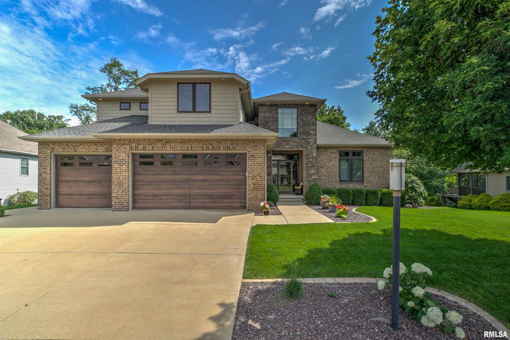 918 S COPPERPOINT Drive, Dunlap, IL 61525