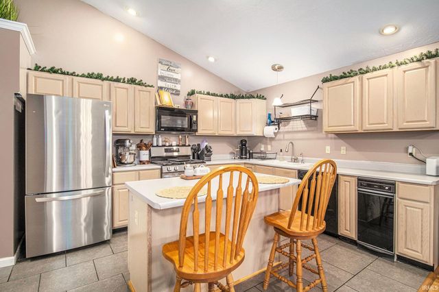 52123 Evard Drive, Granger, IN 46530