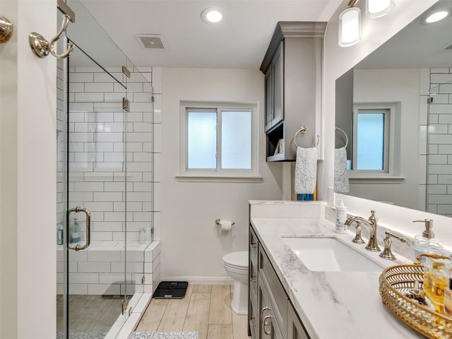 7727 Meadowvale Drive, Houston, TX 77063