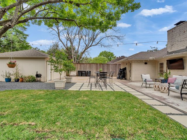 7727 Meadowvale Drive, Houston, TX 77063