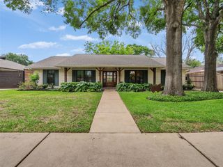 7727 Meadowvale Drive, Houston, TX 77063