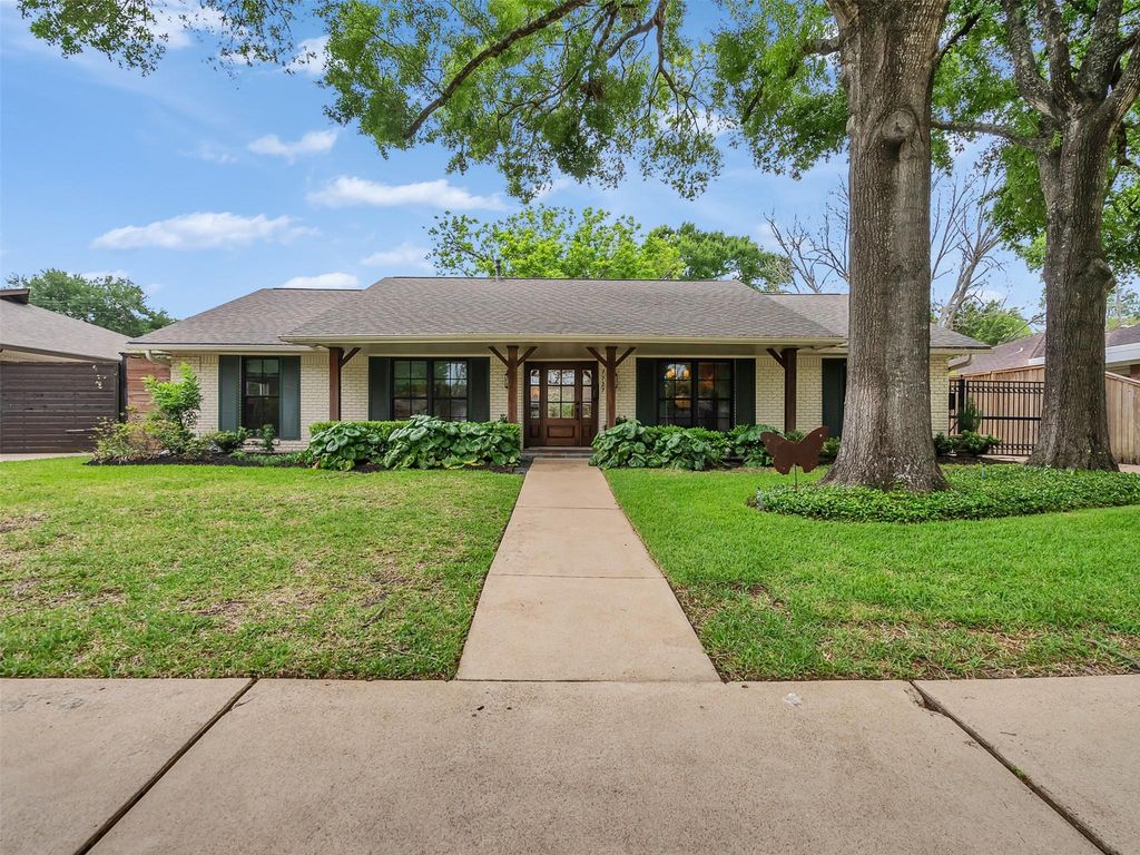 7727 Meadowvale Drive, Houston, TX 77063