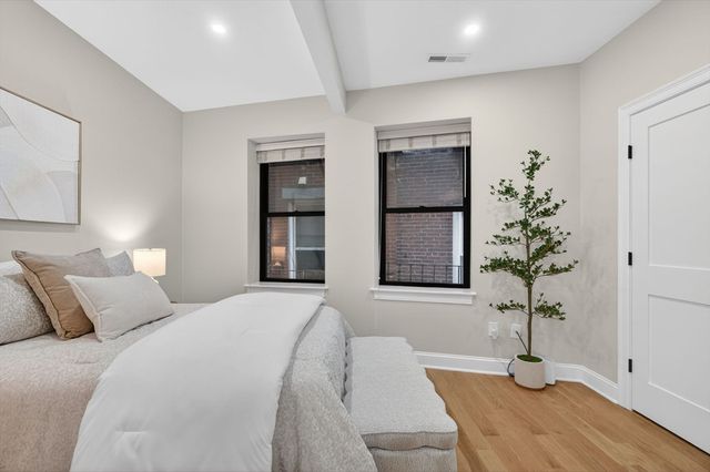 5 Garden Court St. 3, Boston, MA 02113