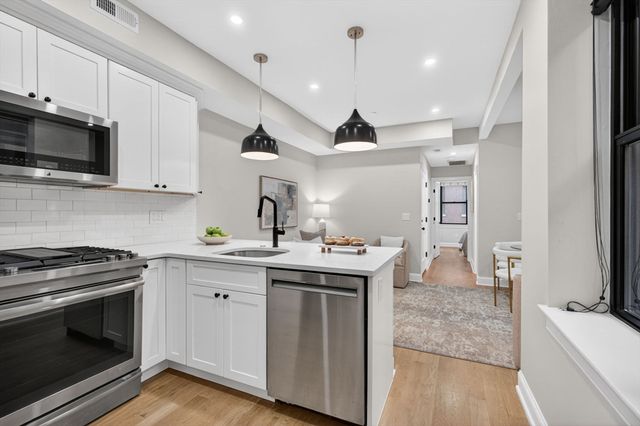 5 Garden Court St. 3, Boston, MA 02113