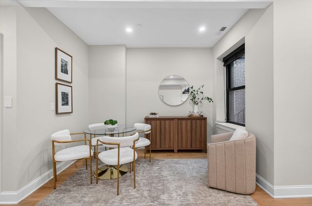 5 Garden Court St. 3, Boston, MA 02113