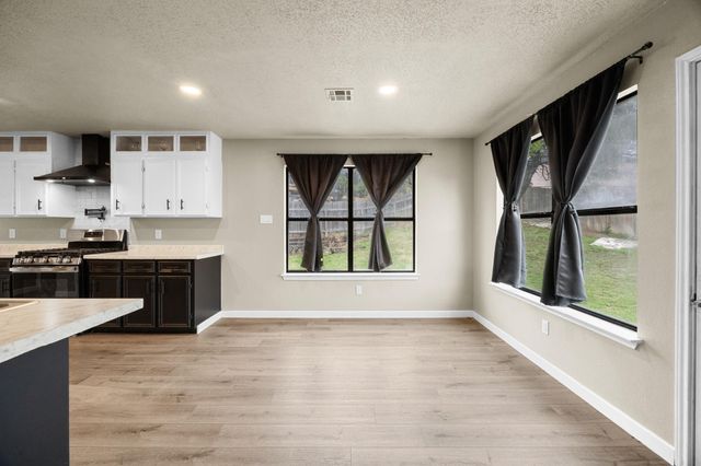 406 Bowen CIR, Copperas Cove, TX 76522