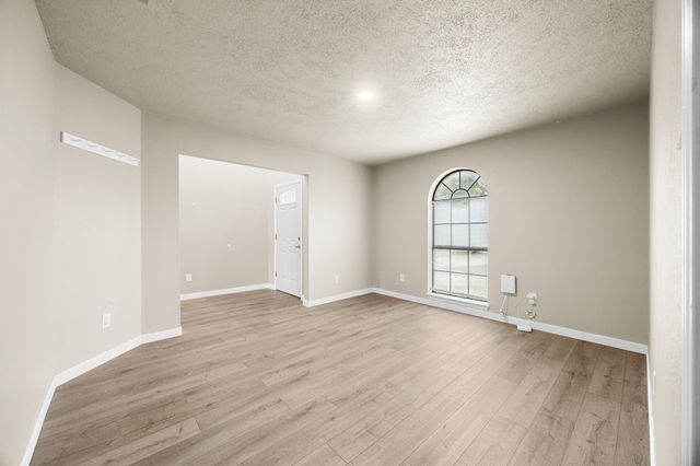 406 Bowen CIR, Copperas Cove, TX 76522