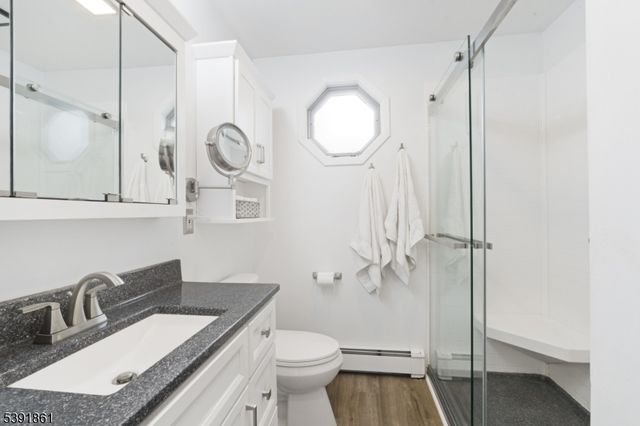 13 Paderewski Rd, Jefferson Twp., NJ 07438