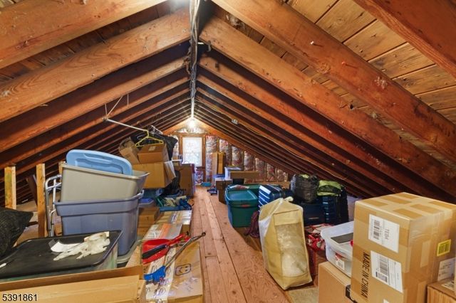 13 Paderewski Rd, Jefferson Twp., NJ 07438