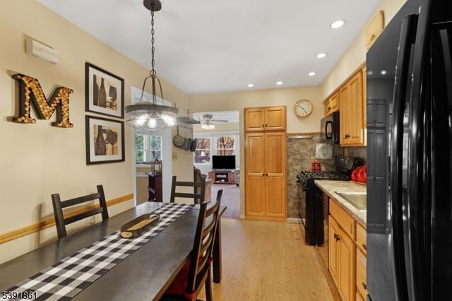 13 Paderewski Rd, Jefferson Twp., NJ 07438