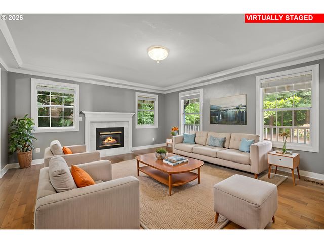 13217 Se BLACKBERRY Cir, Portland, OR 97236