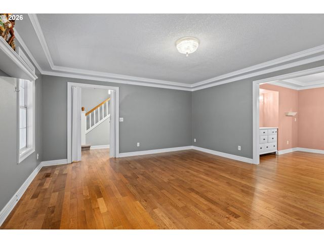 13217 Se BLACKBERRY Cir, Portland, OR 97236