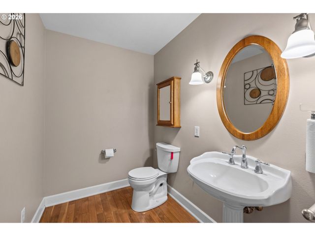 13217 Se BLACKBERRY Cir, Portland, OR 97236
