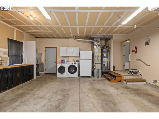 13217 Se BLACKBERRY Cir, Portland, OR 97236