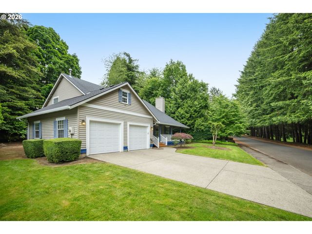 13217 Se BLACKBERRY Cir, Portland, OR 97236