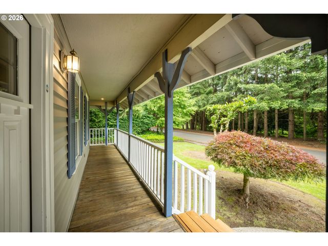 13217 Se BLACKBERRY Cir, Portland, OR 97236