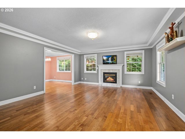 13217 Se BLACKBERRY Cir, Portland, OR 97236