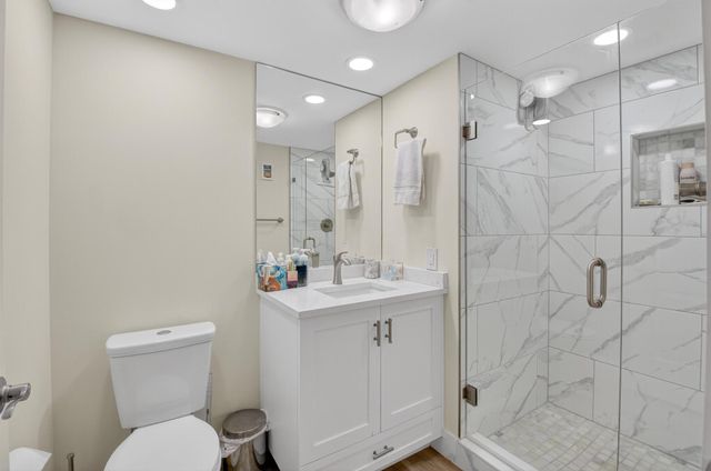 17 Southport Lane E, Boynton Beach, FL 33436