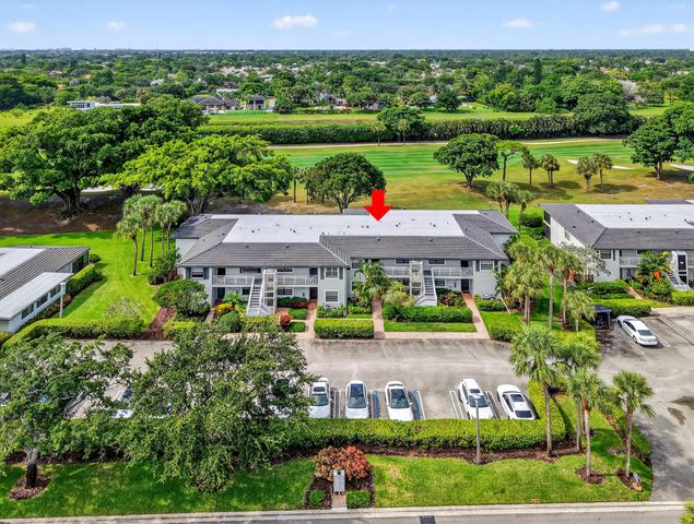 17 Southport Lane E, Boynton Beach, FL 33436