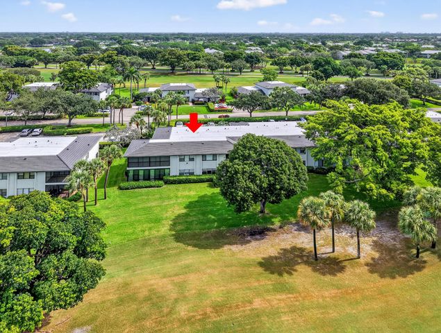 17 Southport Lane E, Boynton Beach, FL 33436