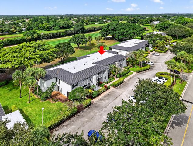 17 Southport Lane E, Boynton Beach, FL 33436