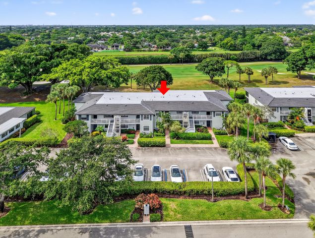 17 Southport Lane E, Boynton Beach, FL 33436