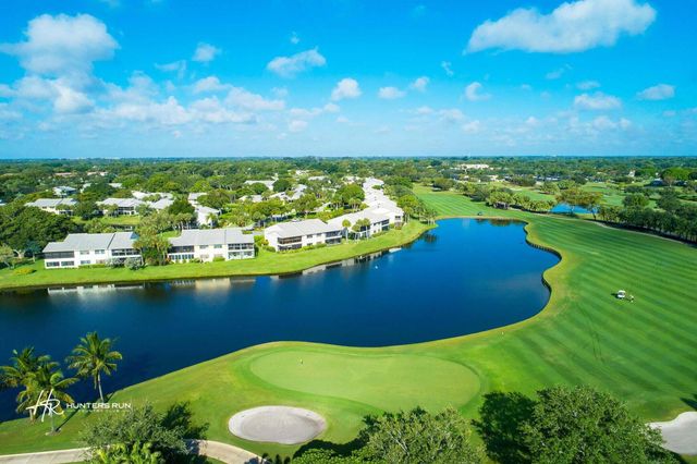 17 Southport Lane E, Boynton Beach, FL 33436