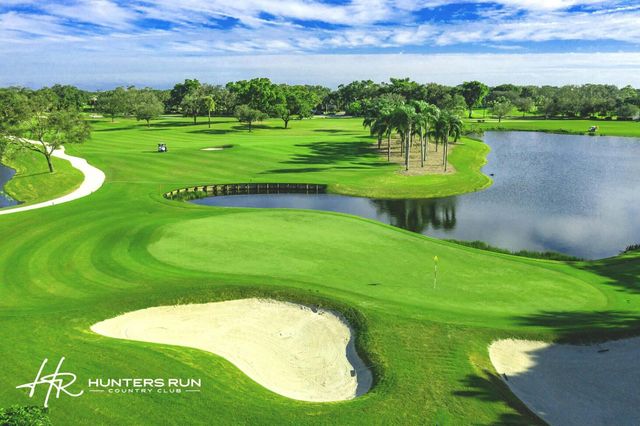 17 Southport Lane E, Boynton Beach, FL 33436