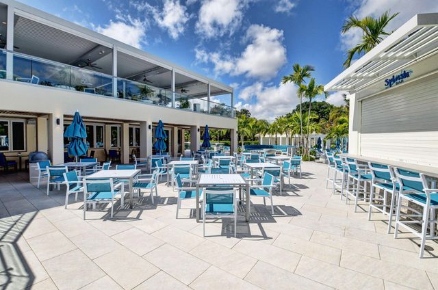 17 Southport Lane E, Boynton Beach, FL 33436