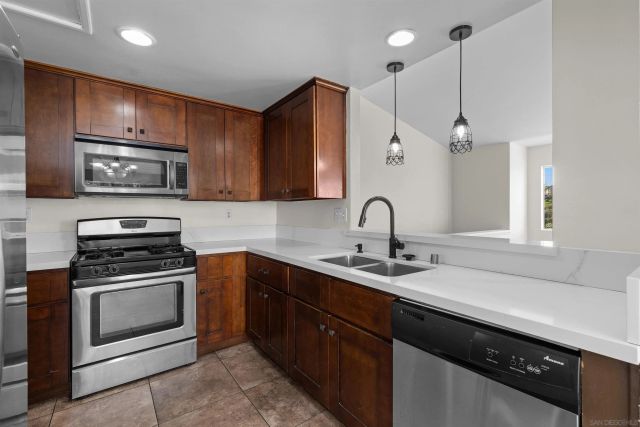 741 Vista Grande Way 313, Oceanside, CA 92057