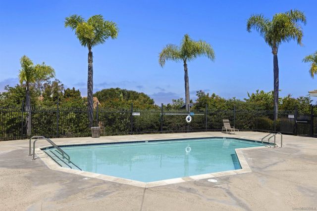 741 Vista Grande Way 313, Oceanside, CA 92057