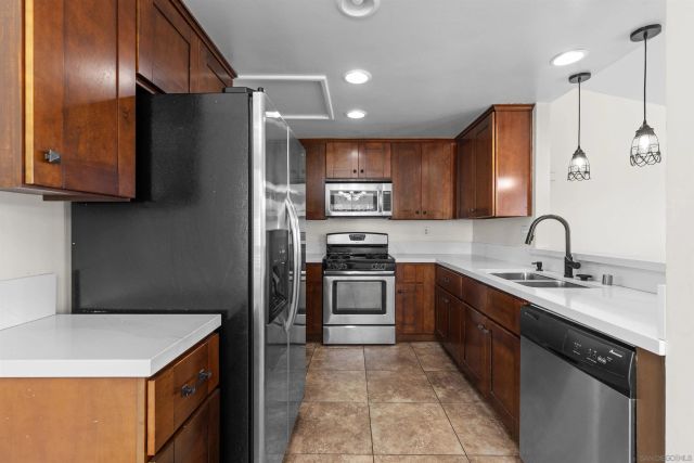 741 Vista Grande Way 313, Oceanside, CA 92057