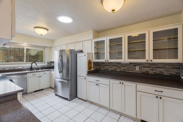 6413 Annapolis Drive NE, Albuquerque, NM 87111