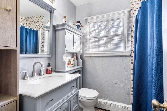 19 Evelyn Road, Port Jefferson Station, NY 11776