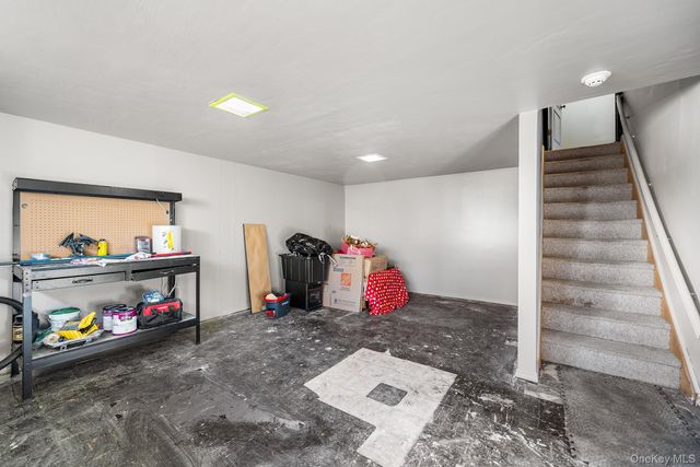 19 Evelyn Road, Port Jefferson Station, NY 11776