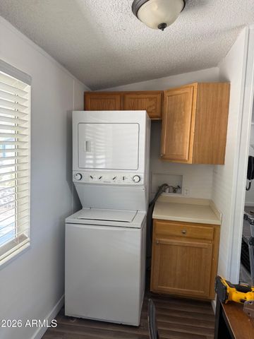 156 N HAWES Road 60, Mesa, AZ 85207