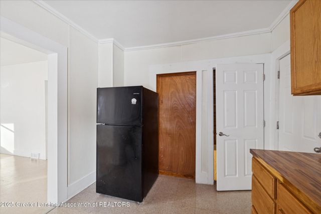 1544 Lansing Avenue, Lansing, MI 48915