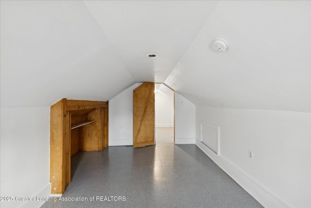 1544 Lansing Avenue, Lansing, MI 48915