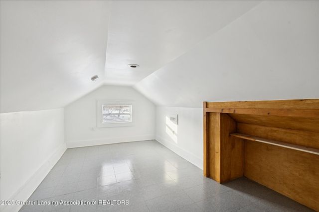 1544 Lansing Avenue, Lansing, MI 48915